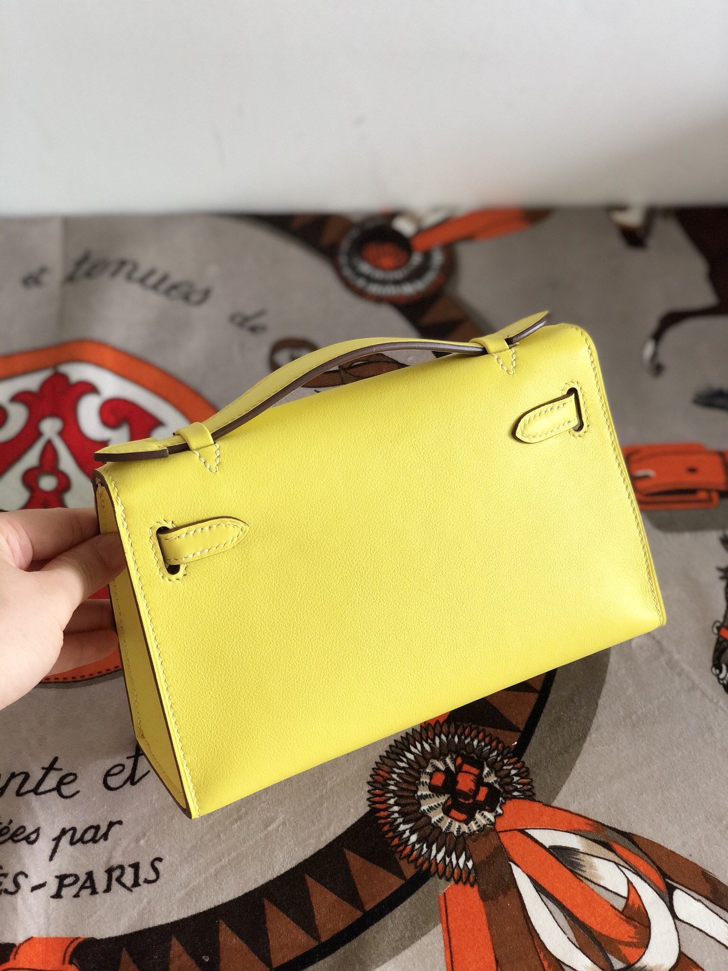 에르메스 미니 켈리백22 레몬 은장 스위프트